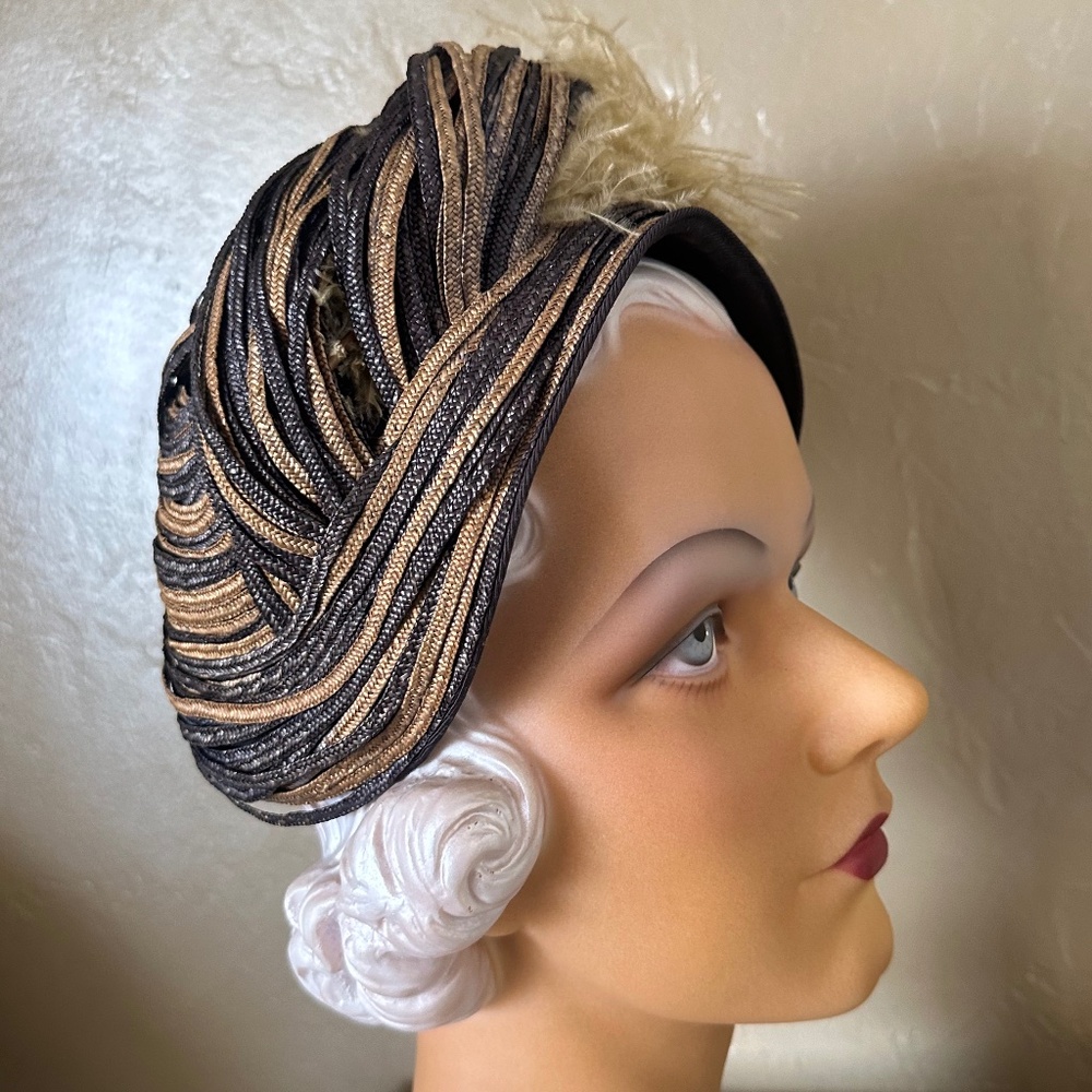 COVETED 1940s' NAVY & TAN STRAW MODIFIED TURBAN WITH TAN OSTRICH FEATHERS